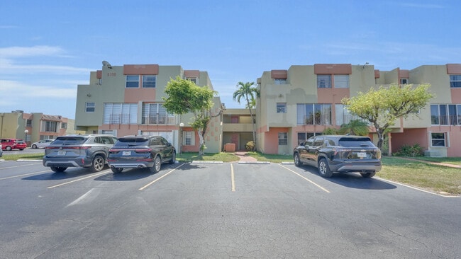 Building Photo - 9390 W Flagler St