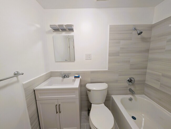 Foto del edificio - 45 E 51st St