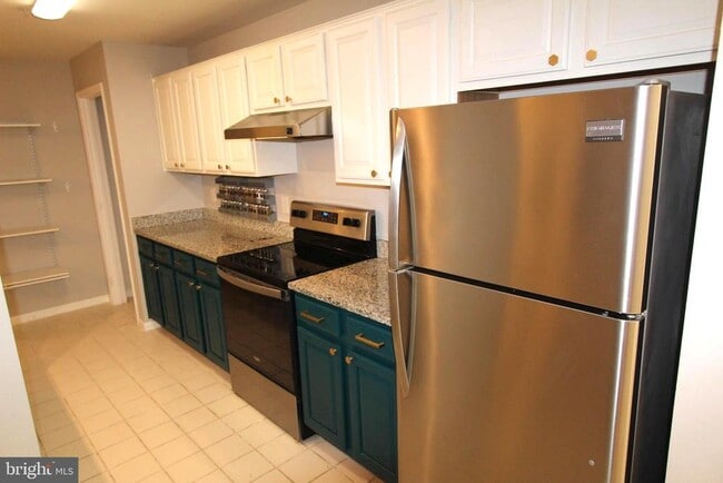Building Photo - 4130 Monument Ct