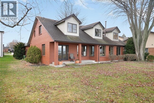 Photo du bâtiment - 12906 Riverside Dr E