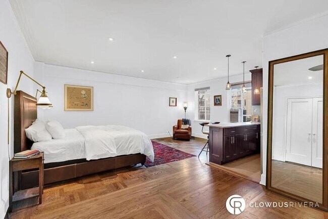 Building Photo - 0 bedroom in New York NY 10011