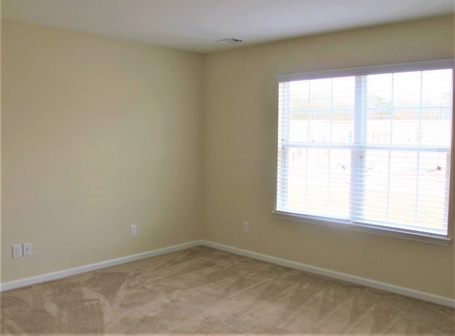 Building Photo - 19 Milsbury Ln