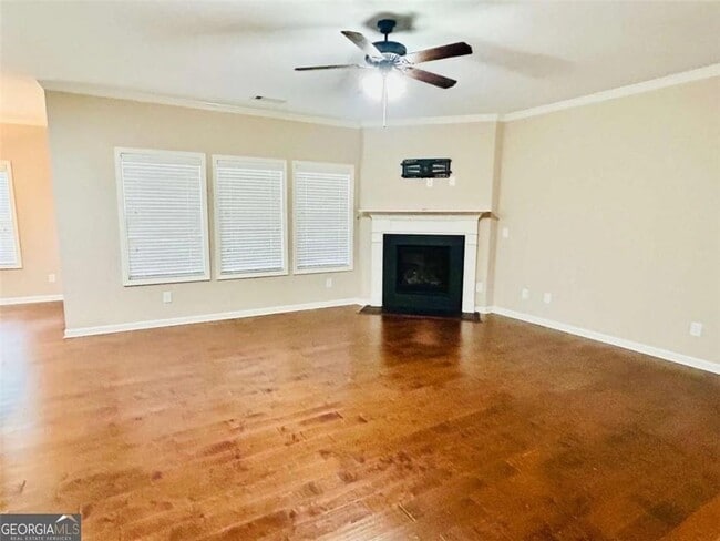 Foto del edificio - 4518 Hidden Creek Dr