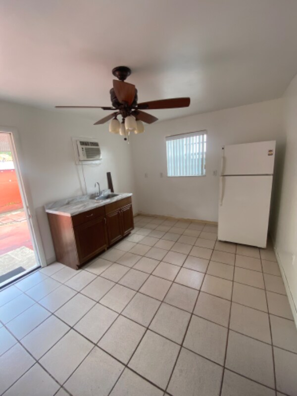 Foto del edificio - 1041 SW 74th Ave