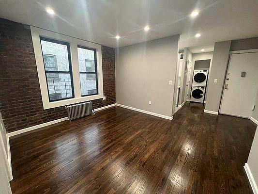 Primary Photo - 2 bedroom in BRONX NY 10463