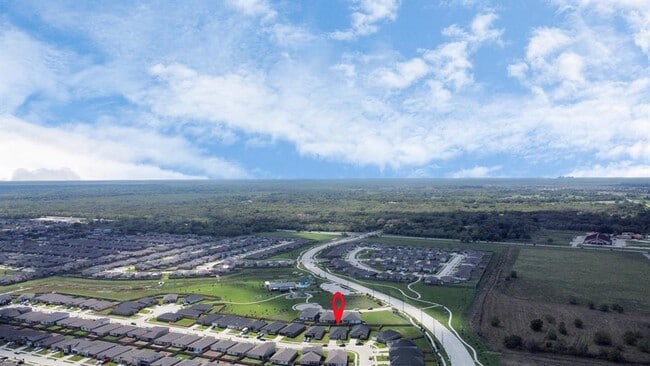 Foto del edificio - 7710 Brushwood Dr