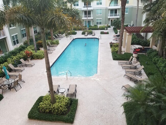 Foto del edificio - 804 E Windward Way