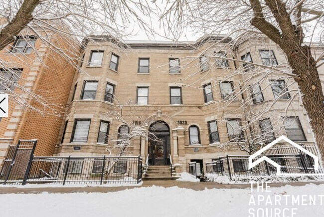Foto del edificio - 3820 N Sheffield Ave