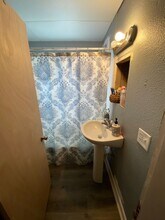 Building Photo - 417 Madison St