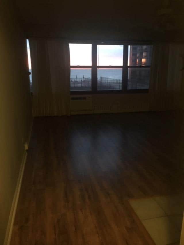 living room - 6030 N Sheridan Rd