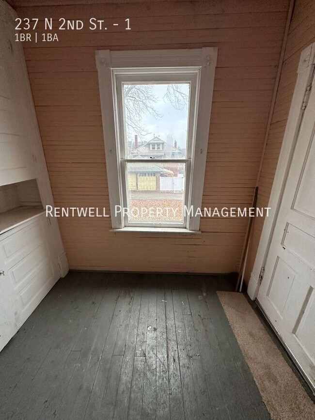 Foto del edificio - 237 N 2nd St