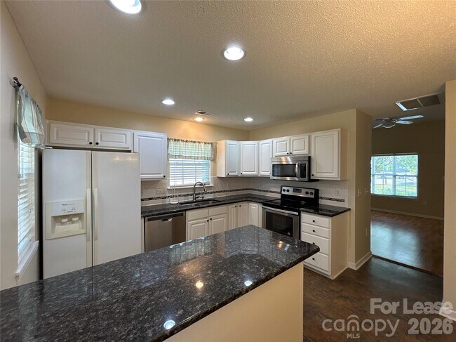 Foto del edificio - 12402 Bluestem Ln