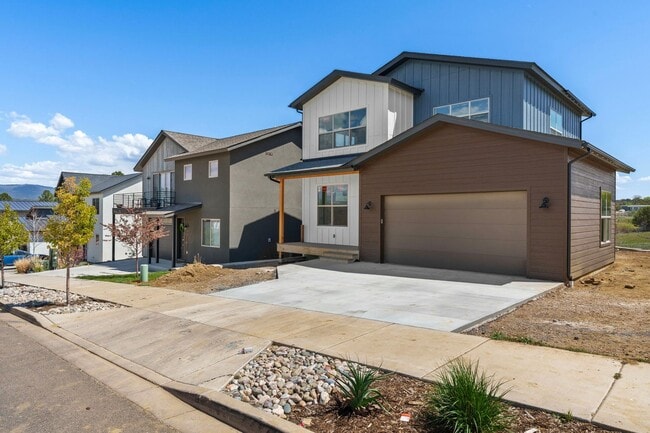Building Photo - 115 Elevation Dr