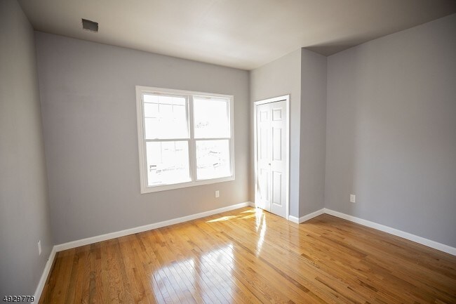 Foto del edificio - 399 E 28th St