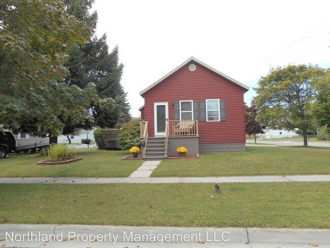 Foto del edificio - 3 br, 1 bath House - 300 E. Crapo Street
