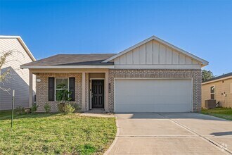 Building Photo - 15708 Del Norte Dr