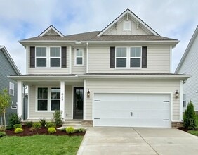 Building Photo - 643 Conifer Dr