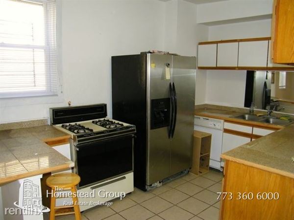 Building Photo - 2458 N Clybourn Ave