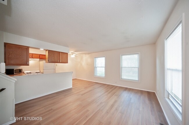 Building Photo - 1158 Inverrary Ln