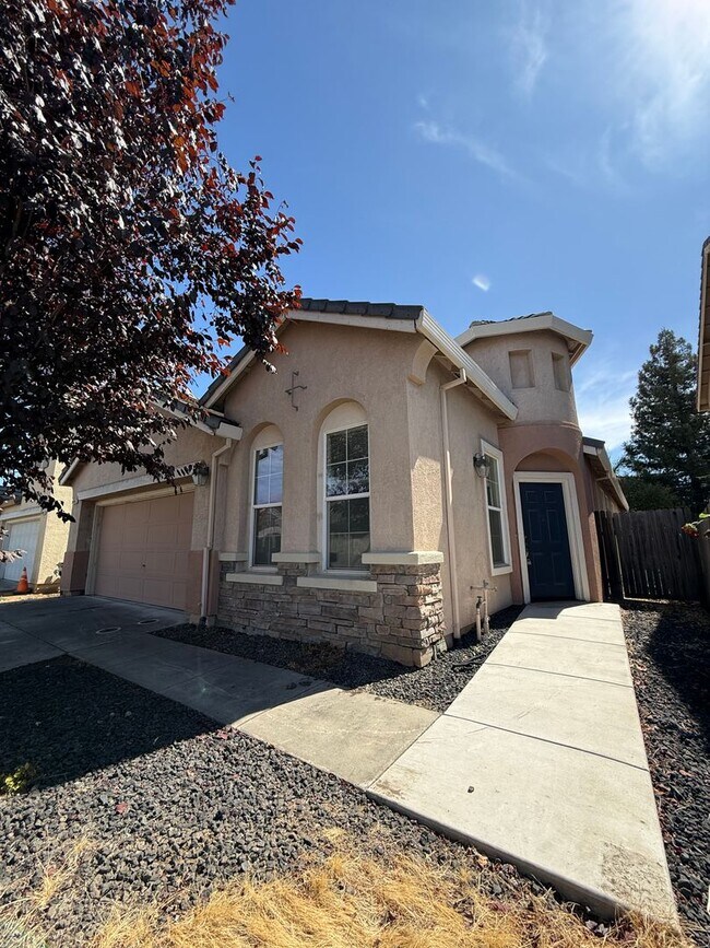 Building Photo - 9416 Trolio Way