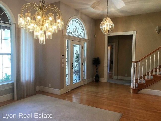 Foto del edificio - 5 br, 4 bath House - 124 Tomlinson Drive