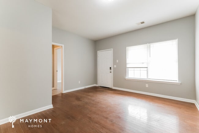 Building Photo - 2003 Reynolds Dr SW