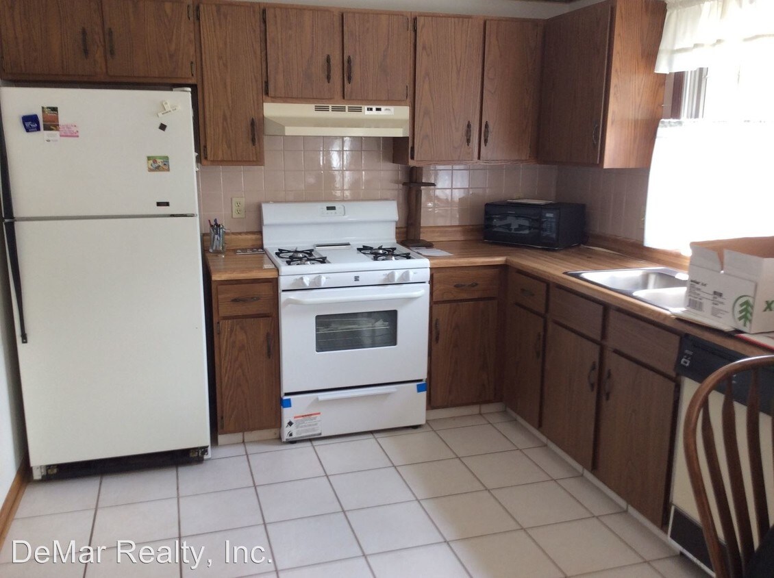 6078 Applecrest Ct, Boardman, OH 44512 Condo for Rent in Boardman, OH