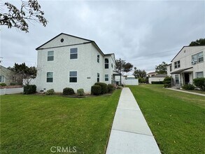 Building Photo - 4458 Linden Ave