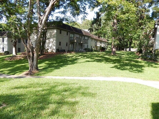 Building Photo - 1951 N Meridian Rd
