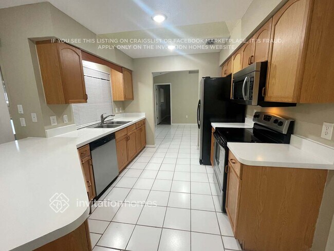 Foto del edificio - 385 Atwater St