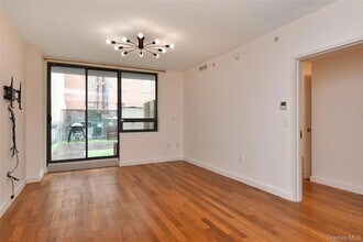 Building Photo - 106-20 70th Ave
