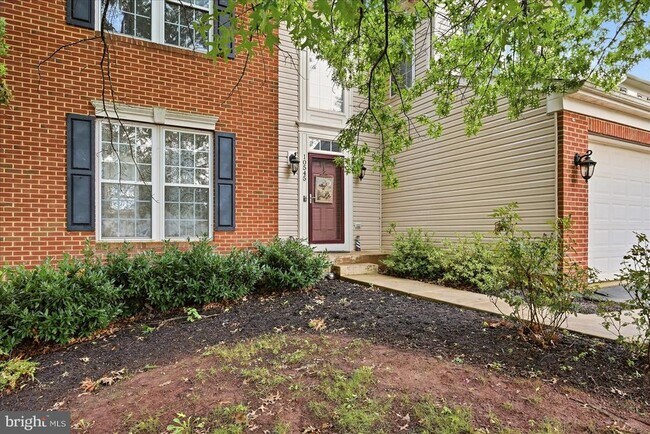 Building Photo - 10545 Turning Grass Way