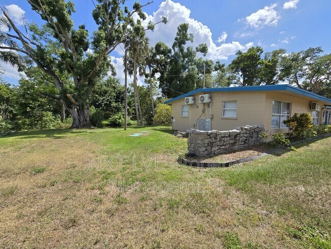 Building Photo - 69 E Mariana Ave