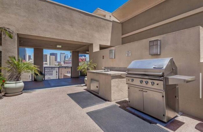 Foto del edificio - 1 bed/1 bath condo unit