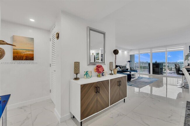 Building Photo - 18071 Biscayne Blvd