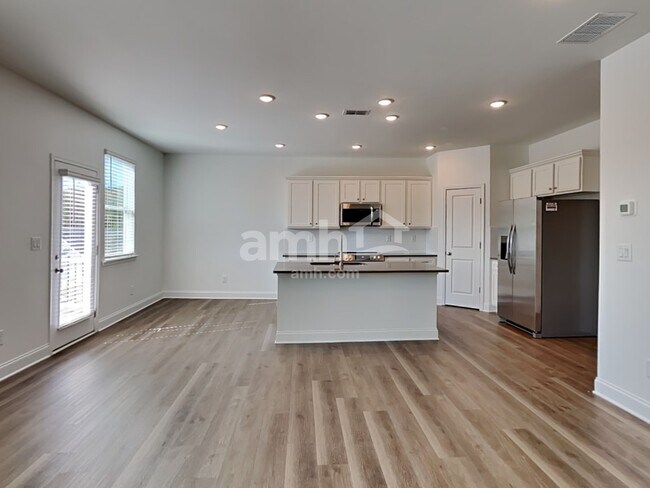 Foto del edificio - 1295 Soapstone Rd