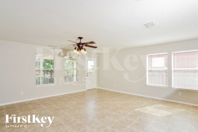 Foto del edificio - 12630 Point Summit