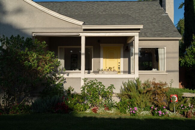 Front of House - 5508 Hazeltine Ave