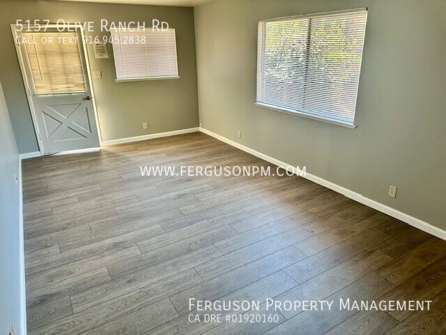 Building Photo - Pet Friendly Duplex in Granite Bay with Ne...