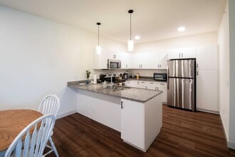 Interior Photo - Harbor View Apartments