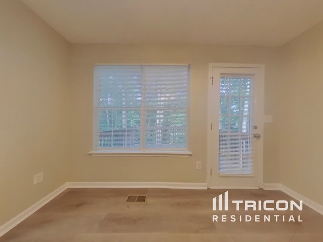 Foto del edificio - 2178 Serenity Dr NW