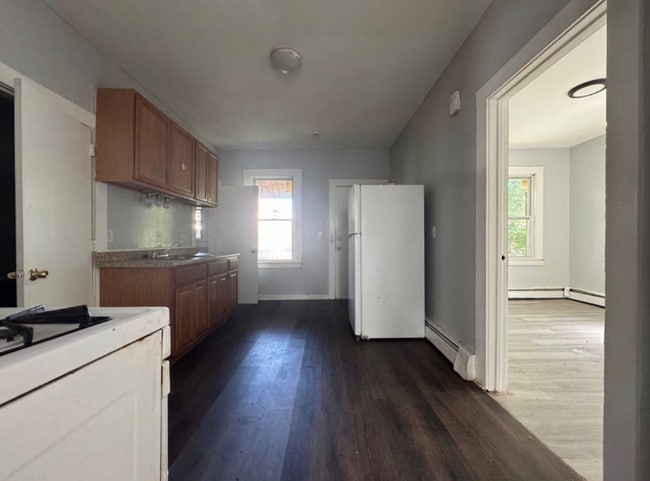 Building Photo - 3 Kenyon Ct