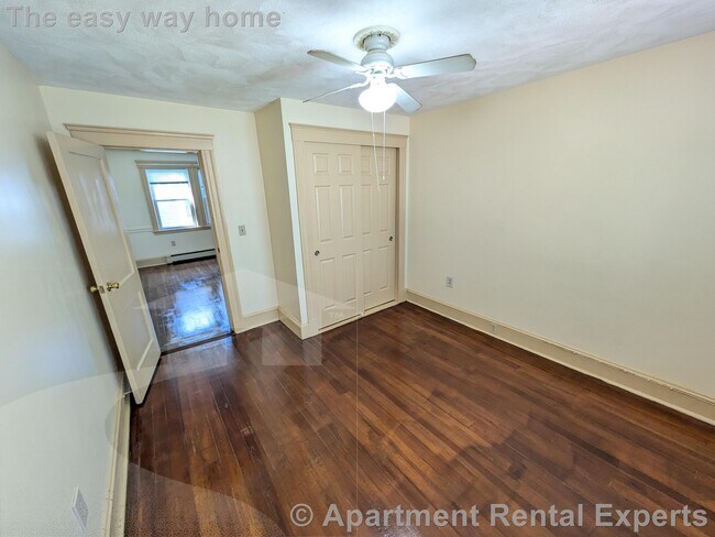 Foto del edificio - 595 Fellsway W