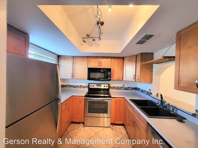 Building Photo - 3 br, 2 bath House - 1320 S. McKemy St.