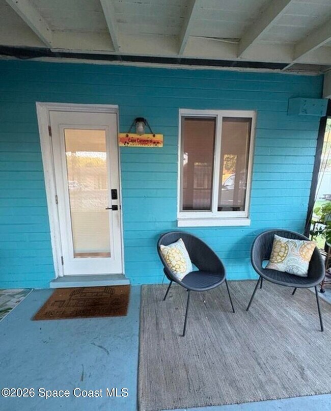 Foto del edificio - 7705 Poinsetta Ave