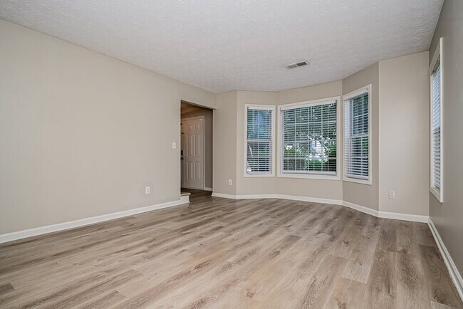 Building Photo - 2088 Strang Blvd