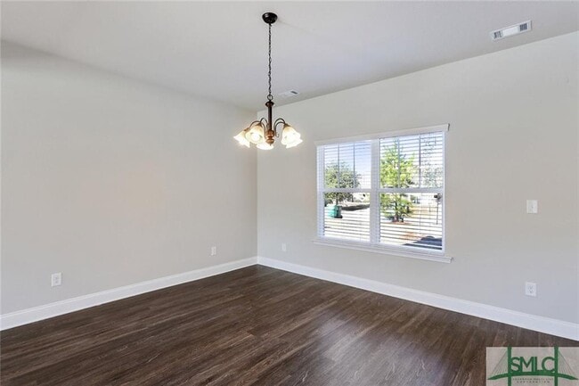 Building Photo - 612 Trellis Square