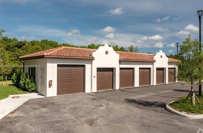 Building Photo - 8894 NW 44th St