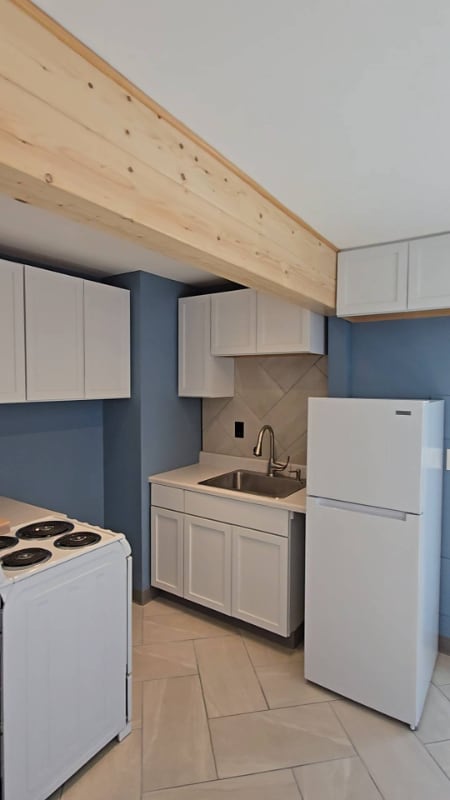 Building Photo - 5 Orchard Ln