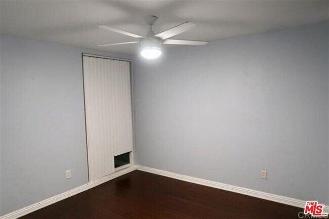 Foto del edificio - 4860 Rolando Ct